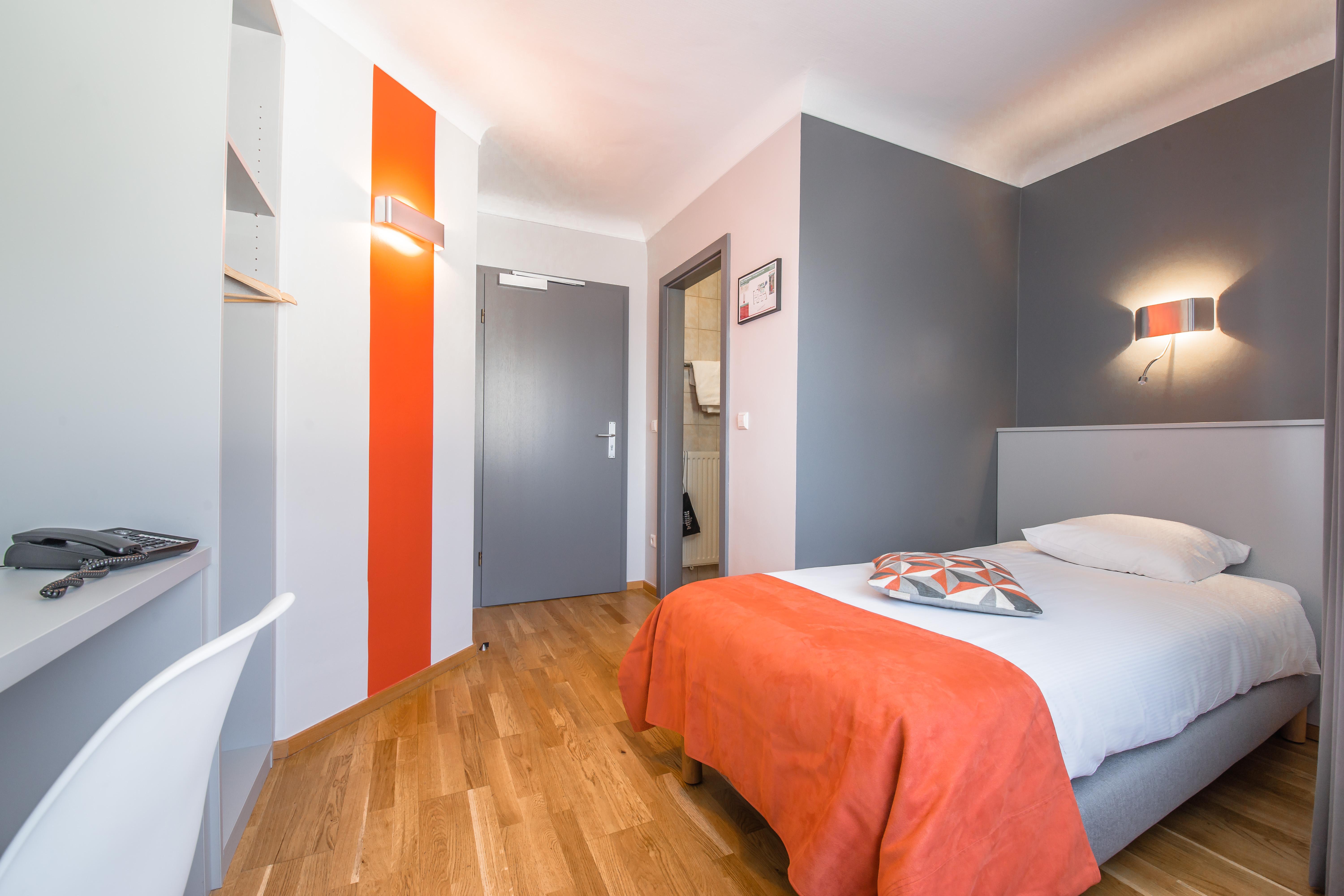 Mandarina Luxembourg Hotel 3*